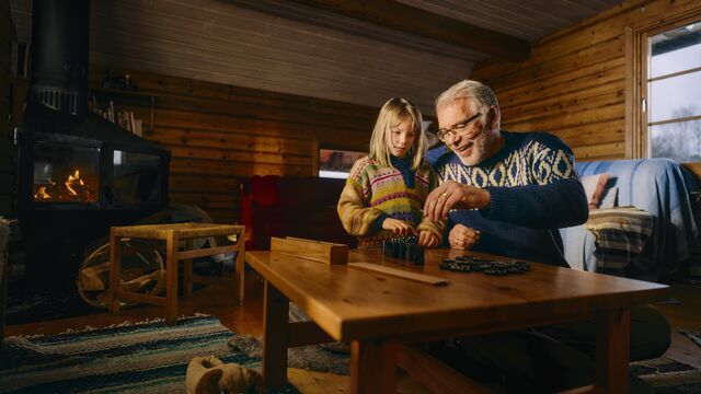 Granddaughter-and-granddad-playing-domino_SMALL